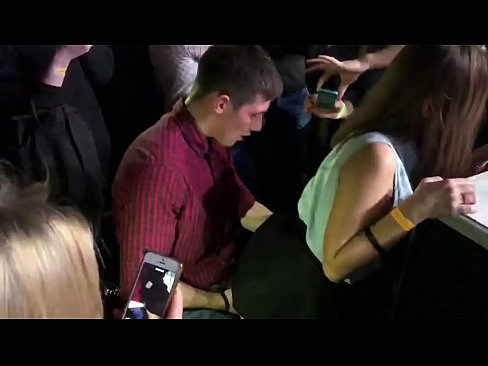 ❤️ ibalopo gidi ni a Russian nightclub. 18-odun-atijọ Russian girl ni anus ati obo buru jai ni a nightclub ❤  wa %yo.mysexgamer.ru ❤